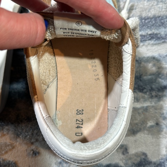 Golden Goose Super Star Low Top Sneakers - Picture 11 of 14